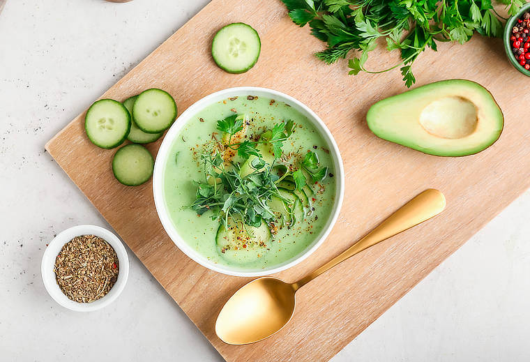 Agathe Willay - Food for Soul Nutrition - Nutritionniste et Nutrithérapeute holistique agréée ASCA et RME - Genève (Champel) et Pays de Gex - gaspacho concombre avocat